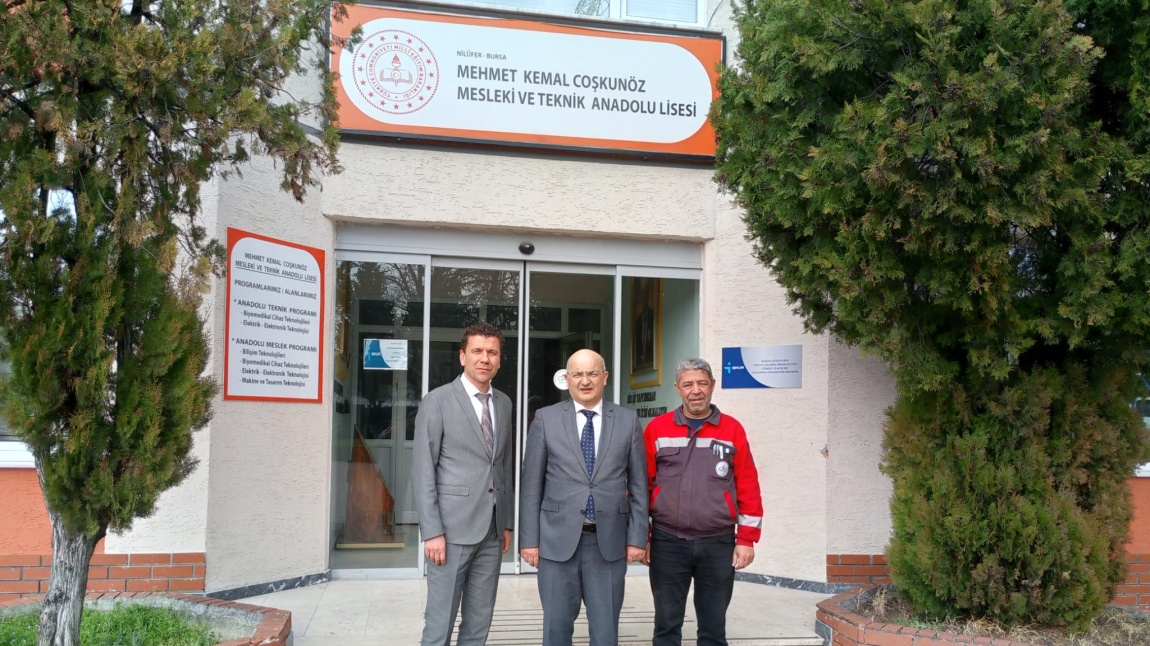 Bursa İŞKUR Müdürü Sayın F. Eren TÜRKMEN okulumuzu ziyaret etmiştir.